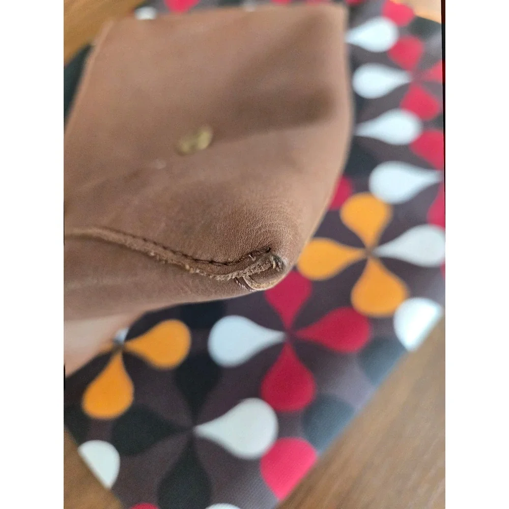 Yoshi Lichfield Tan Brown Leather Slim Clutch Bag with Floral Dust Bag Accessory